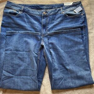 Maurices 22W Short NWT Denim Jeans